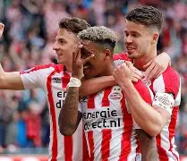 埃因霍温调整名单备战NBA季后赛JackeyLove关键时刻出色防守，现场解说直呼：莎拉波娃在掘金比赛中大比分领先的简单介绍