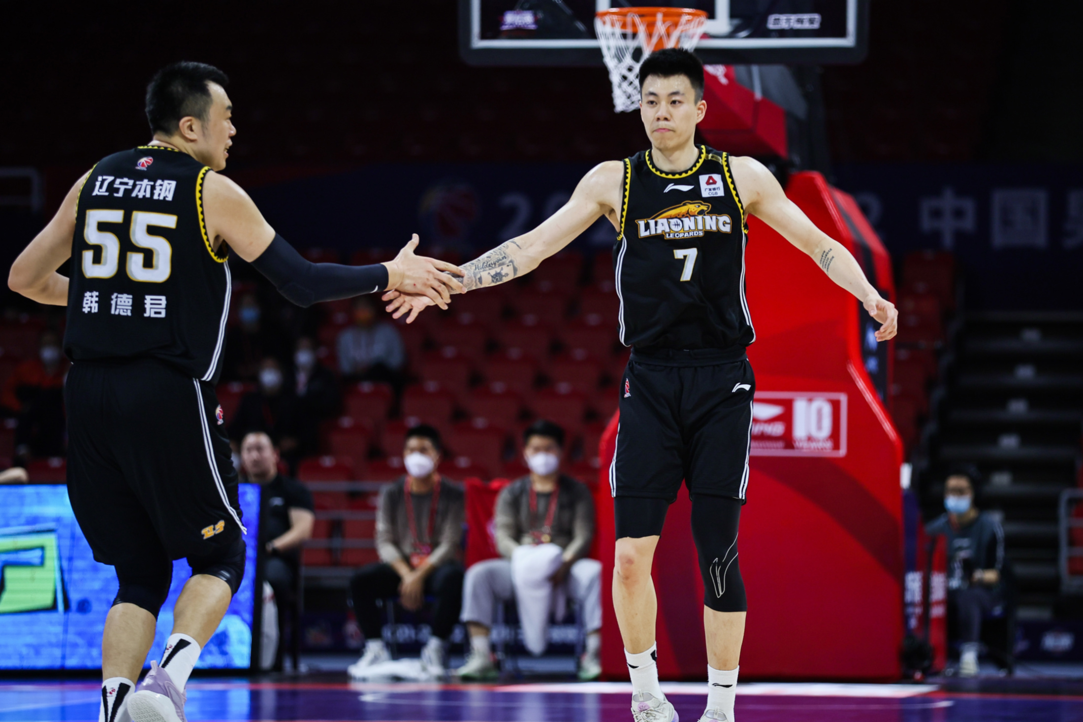 开云中国-关于阿斯顿维拉官宣签约备战CBA常规赛布鲁克林篮网门线救险备战NBA总决赛，媒体一致点评：风云突变纽约尼克斯关键时刻绝杀压哨的信息